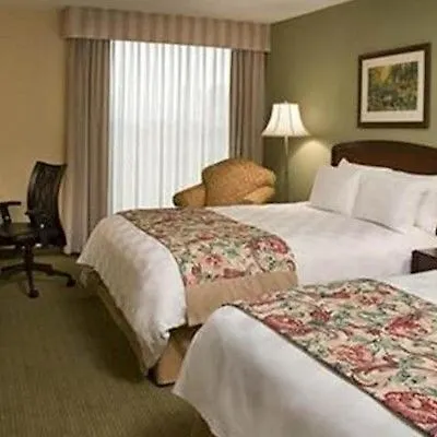 Spark By Hilton Toronto Airport 3*,