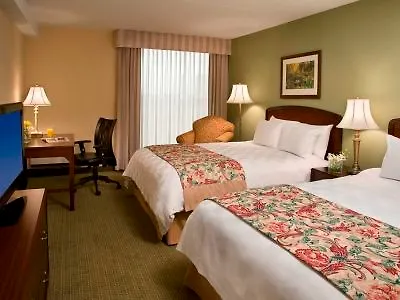 Spark By Hilton Toronto Airport 3*,