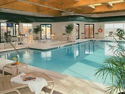 Hotel Spark By Hilton Toronto Airport