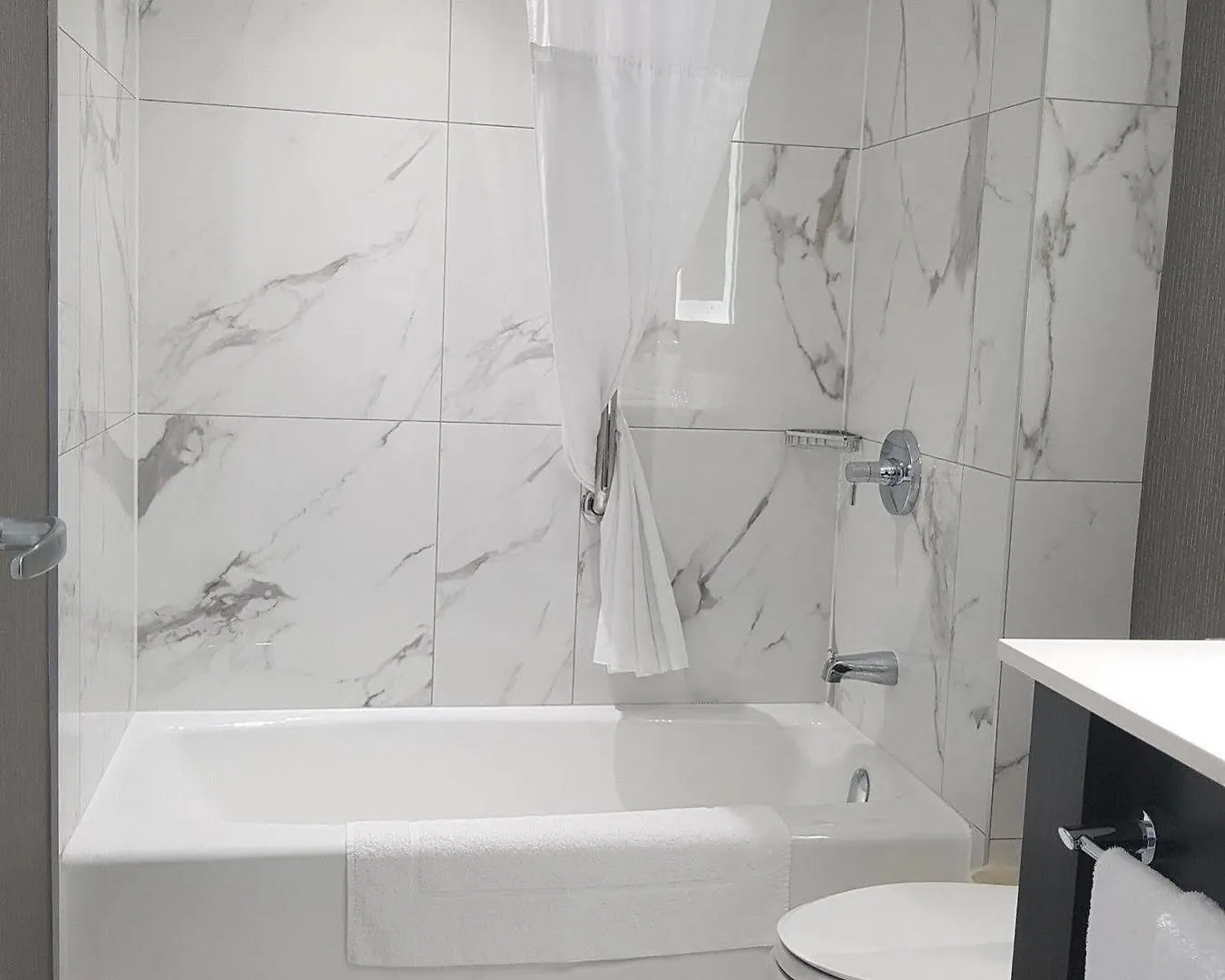 *** Hotel Spark By Hilton Toronto Airport Canada